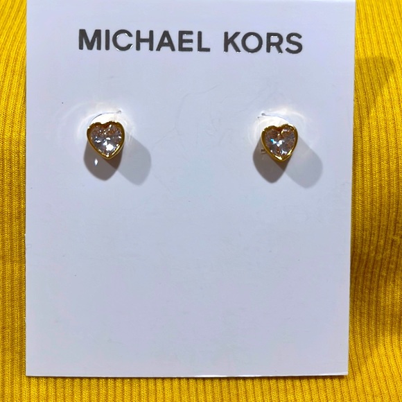 Michael Kors Crystal heart stud earrings - Picture 1 of 2